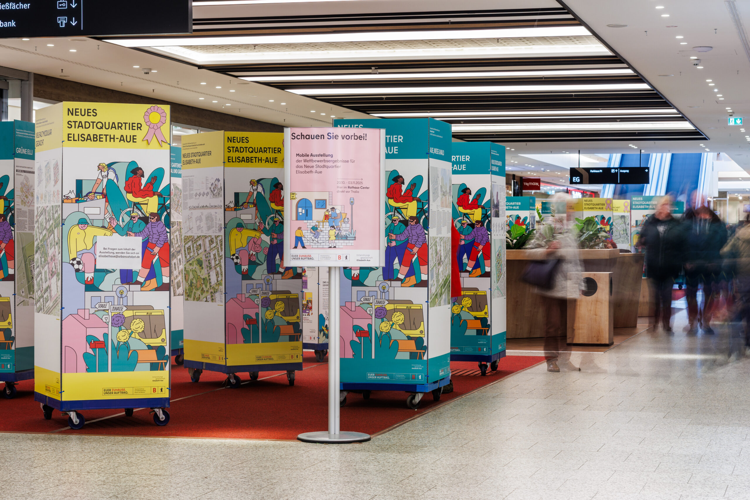 Ausstellung der Entwicklungsgesellschaft Elisabeth-Aue im Rathaus Center in Pankow